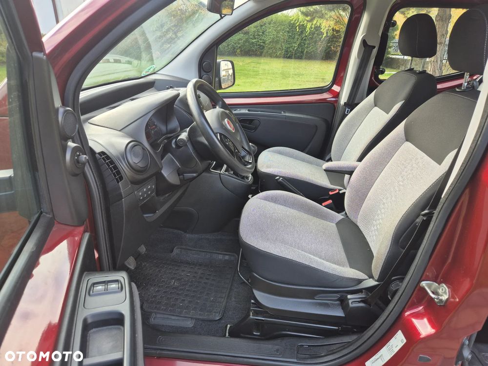 Fiat Qubo 1.4 8V Lounge - 17