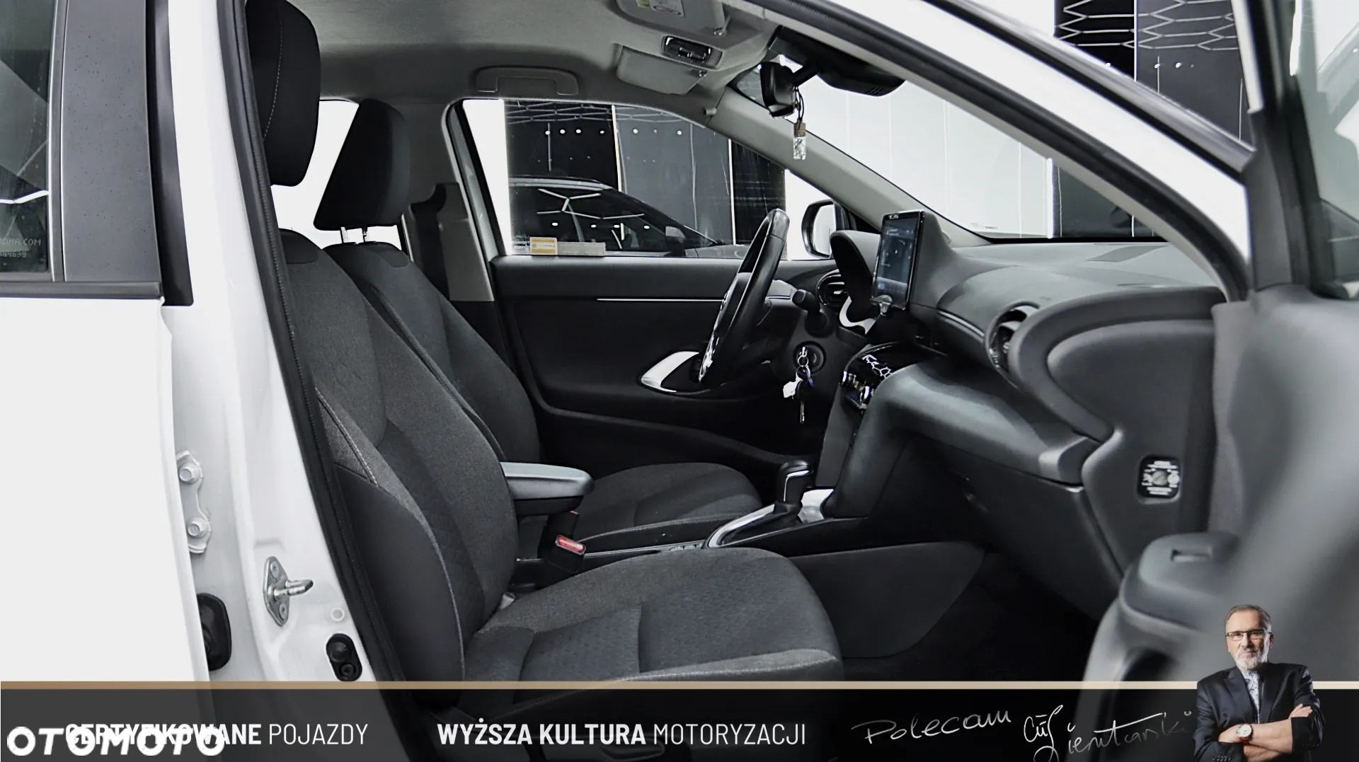 Toyota Yaris Cross Hybrid 1.5 Comfort - 15