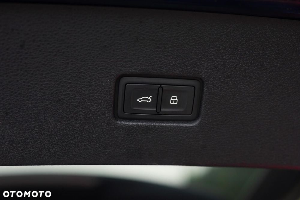 Audi Q8 50 TDI mHEV Quattro Tiptronic - 37