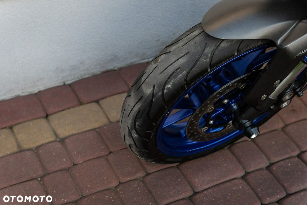 Yamaha MT - 7