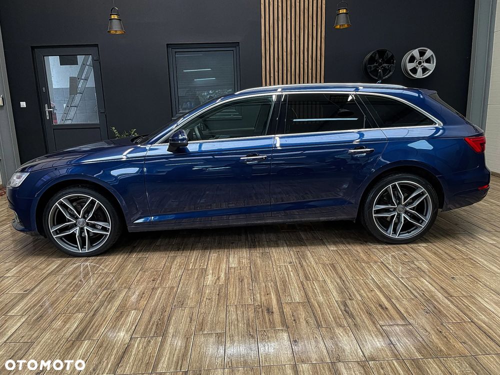Audi A4 Avant 2.0 TDI Design - 12