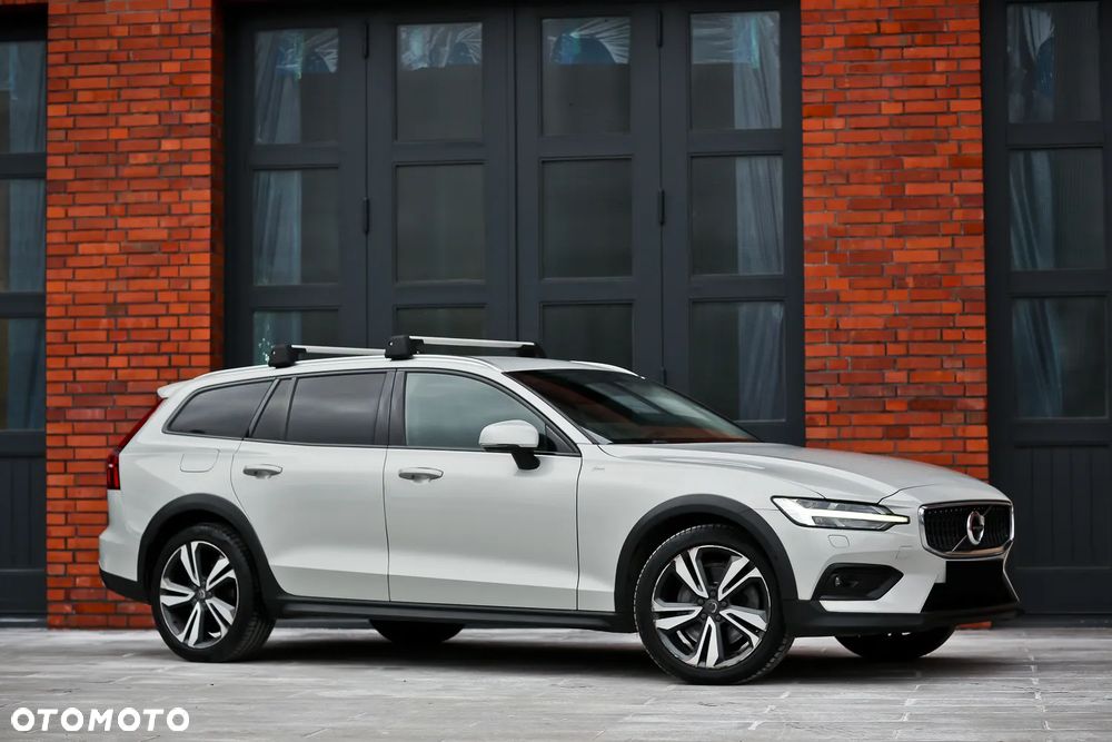 Volvo V60 Cross Country D4 AWD Geartronic Pro - 4