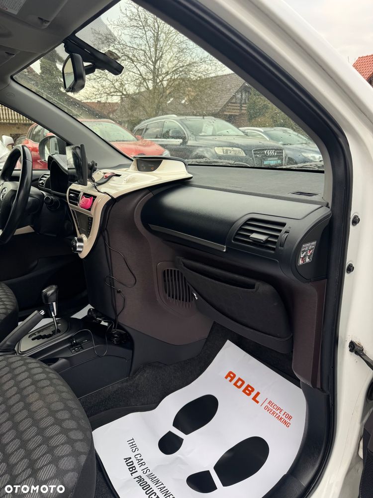 Toyota iQ 1.0 Multidrive + - 20