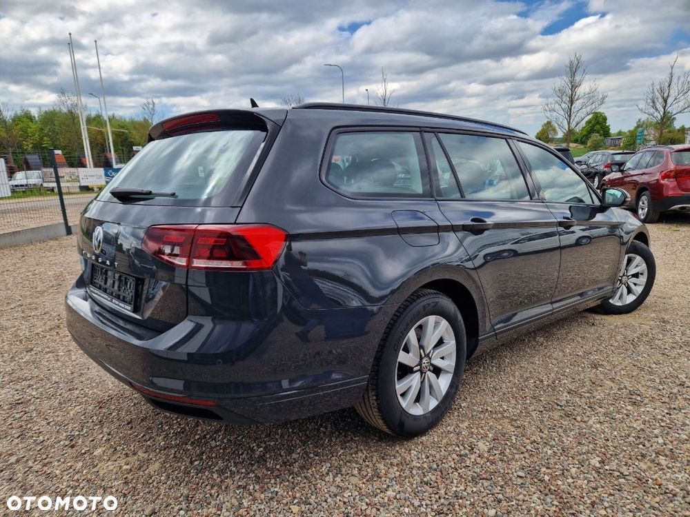 Volkswagen Passat - 2