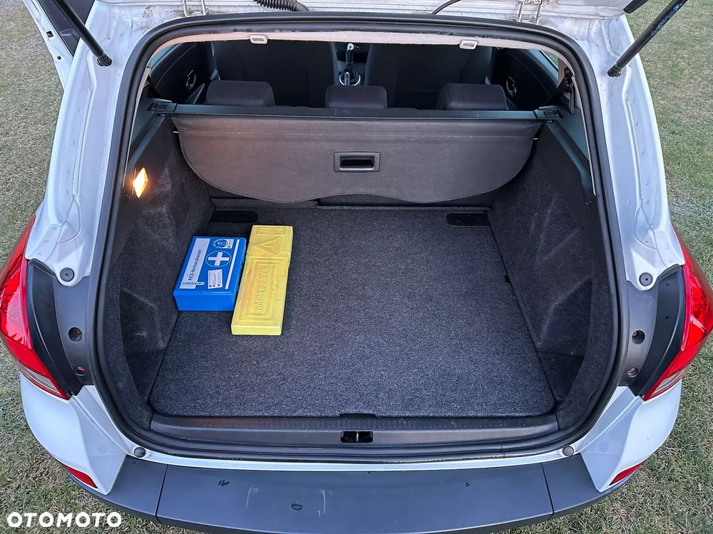 Renault Clio - 26