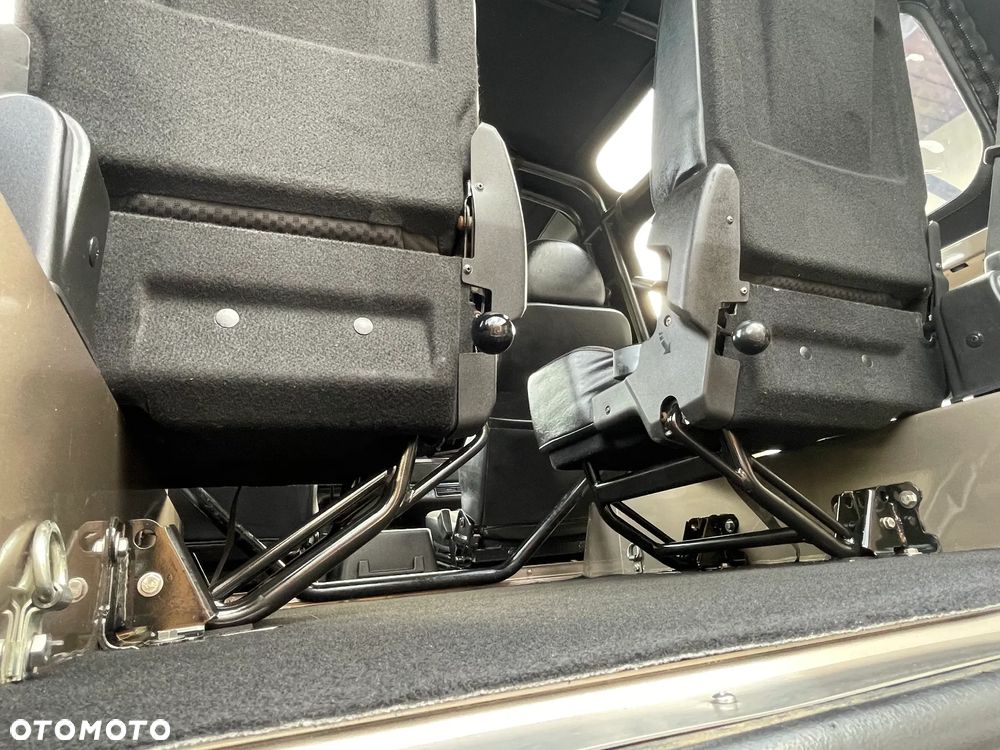 Land Rover Defender 90 2.5 TD5 - 21