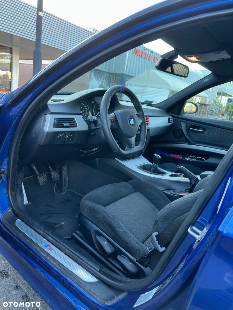 BMW Seria 3 318i - 6