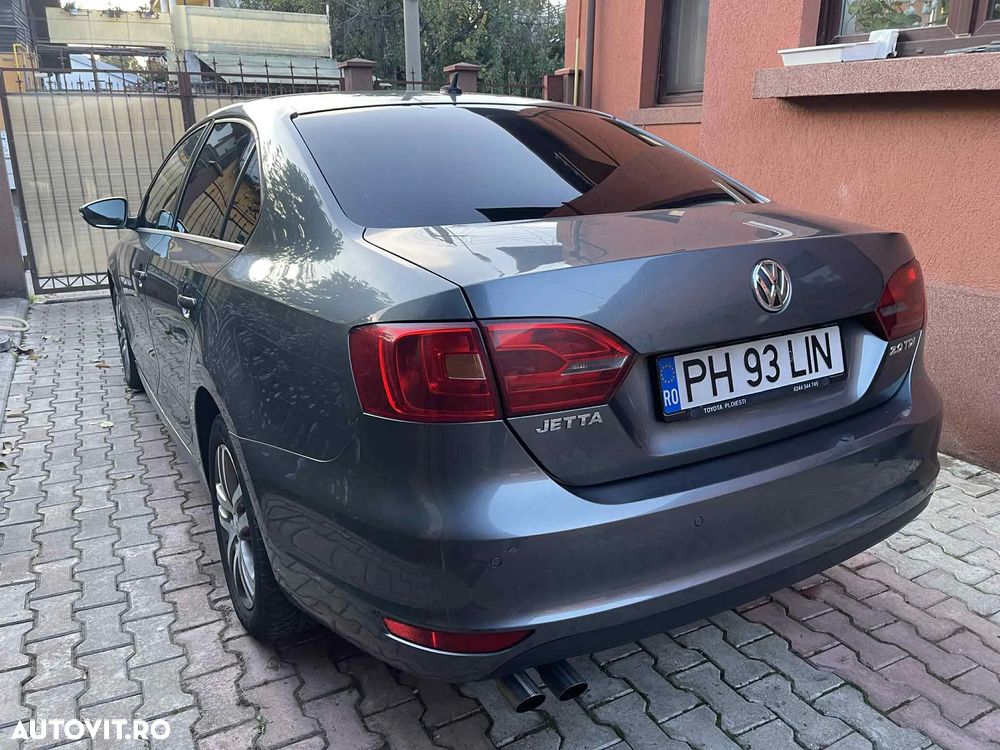 Volkswagen Jetta 2.0 TDI CR DPF Highline - 2