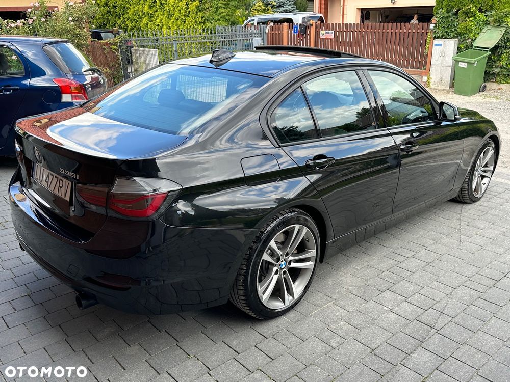BMW Seria 3 335i xDrive Sport Line - 3