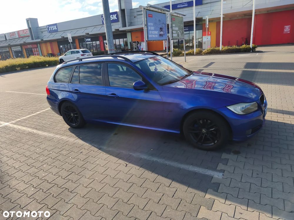 BMW Seria 3 318i - 3