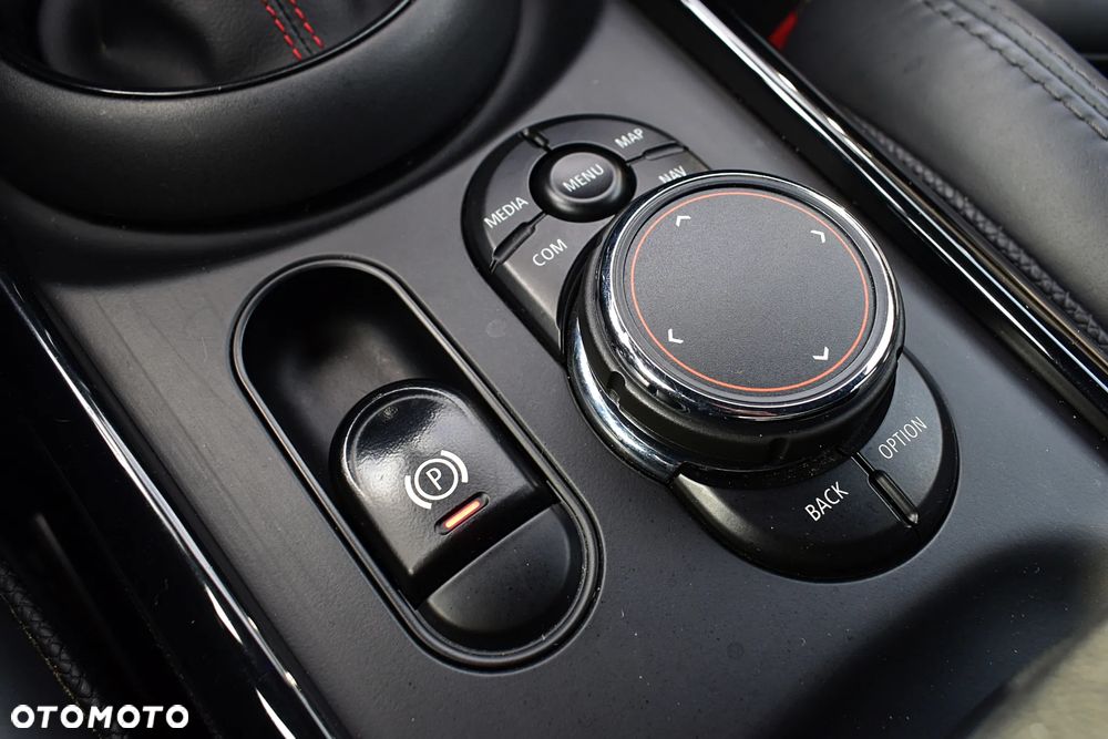 MINI Clubman Cooper S ALL4 sport - 22