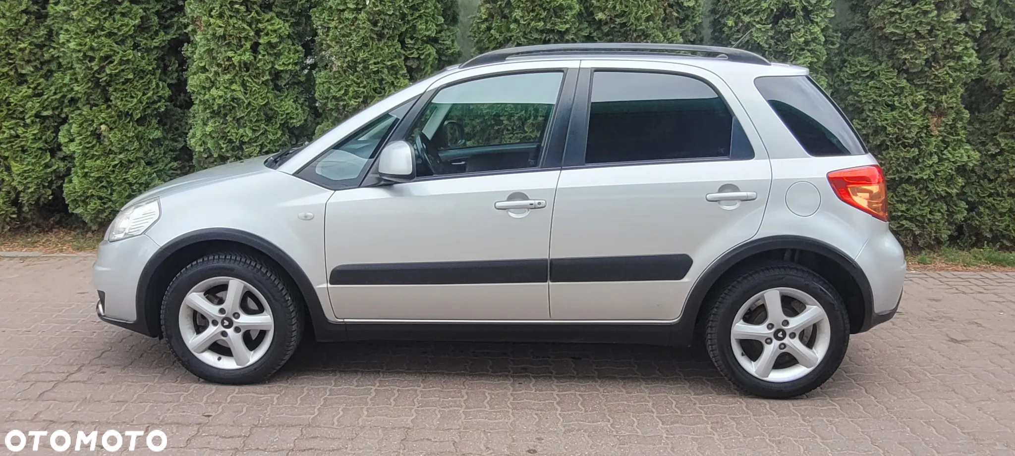 Suzuki SX4 - 10