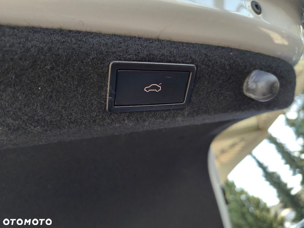 Skoda Superb 2.0 TDI SCR 4x4 L&K DSG - 28