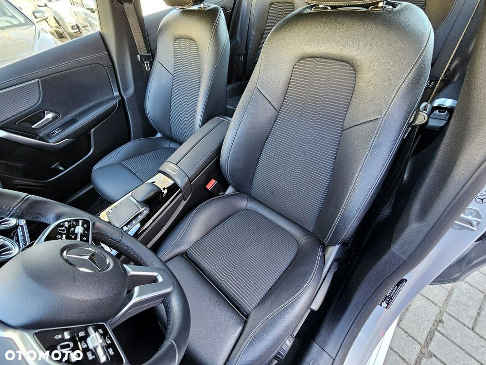 Mercedes-Benz CLA - 13