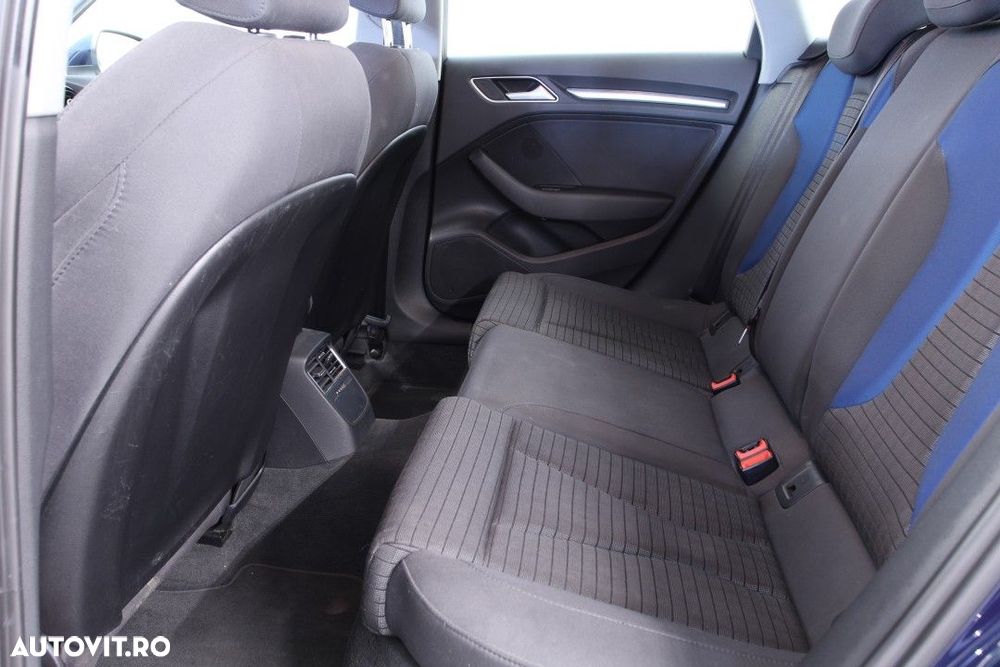 Audi A3 Sportback - 13