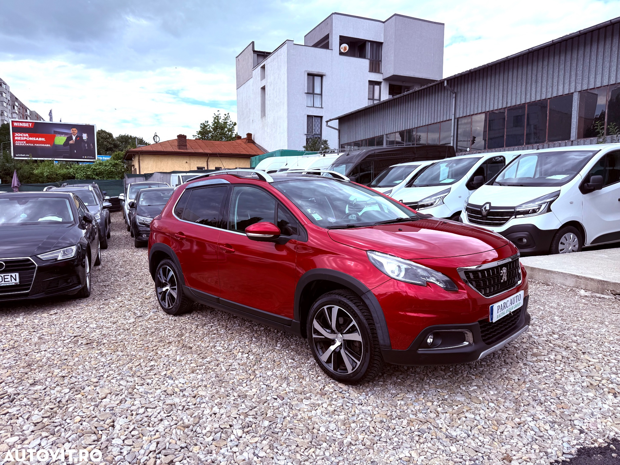Peugeot 2008 1.2 PureTech Turbo EAT6 S&S Allure - 4