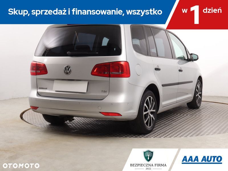 Volkswagen Touran - 6