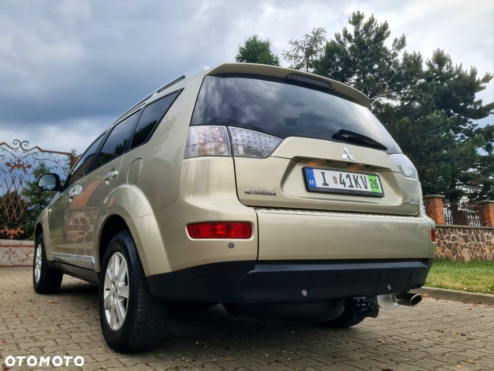 Mitsubishi Outlander 2.4 4WD Invite - 18