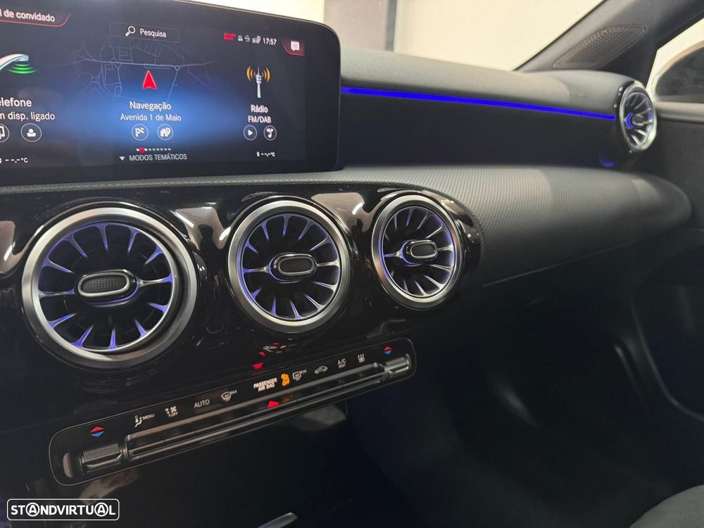 Mercedes-Benz A 250 e AMG Line - 16