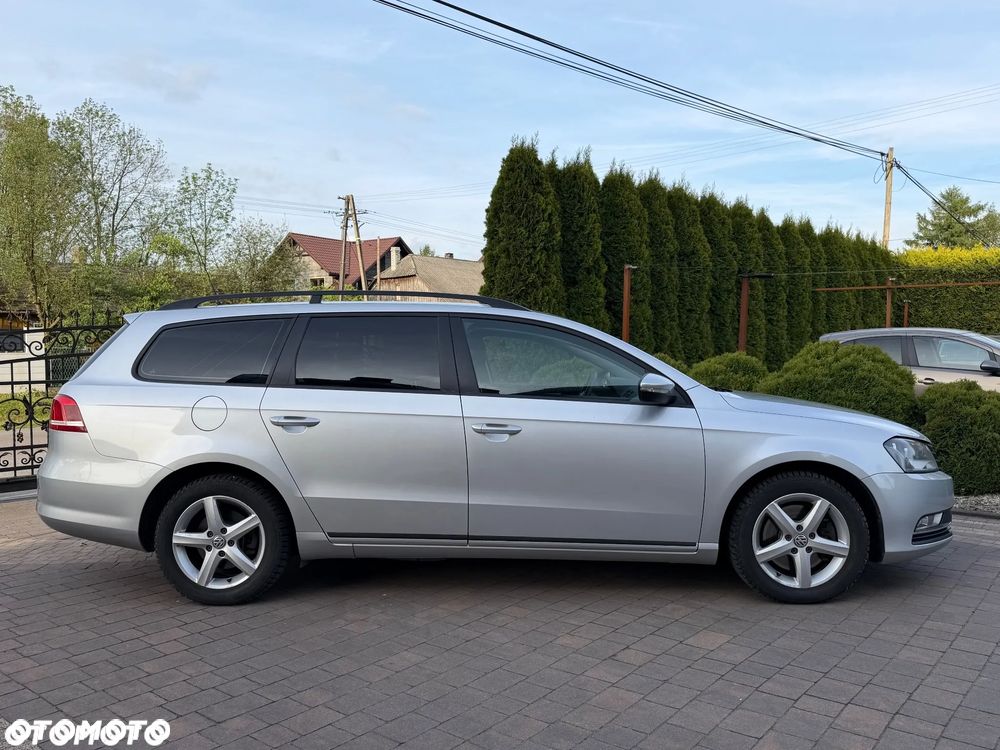 Volkswagen Passat 2.0 Blue TDI SCR Trendline - 15