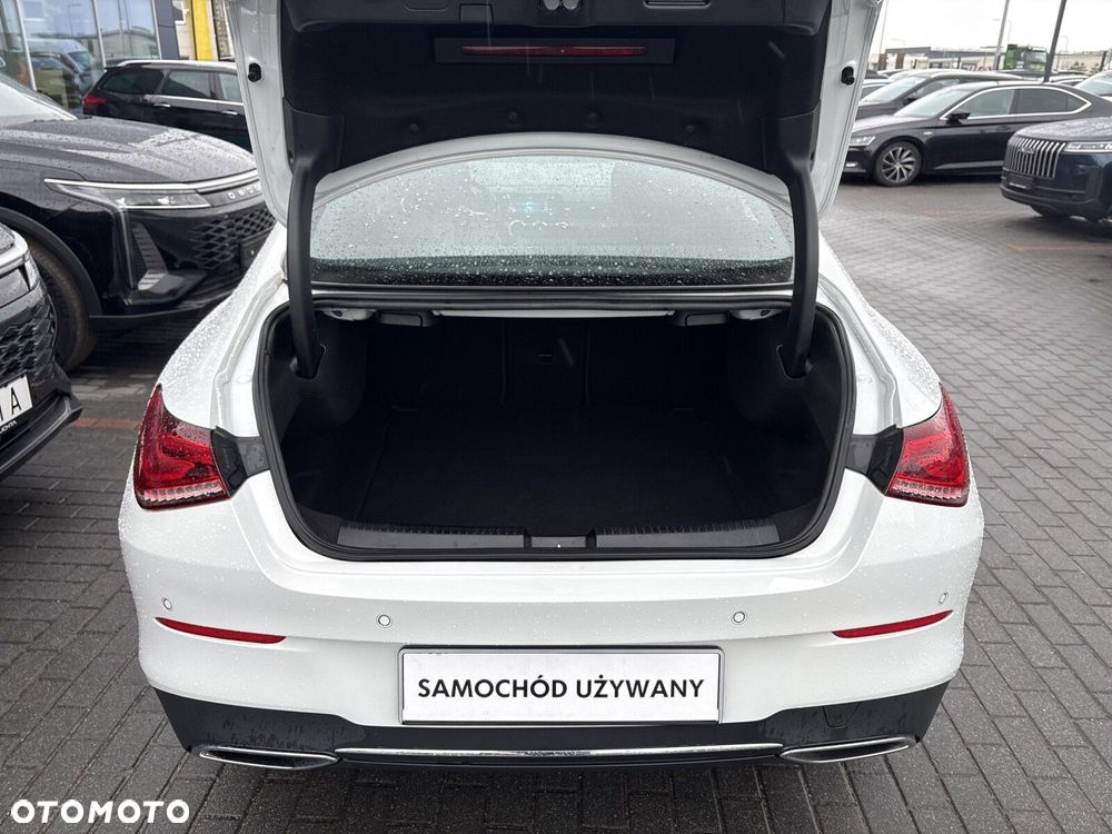 Mercedes-Benz CLA 200 7G-DCT - 30