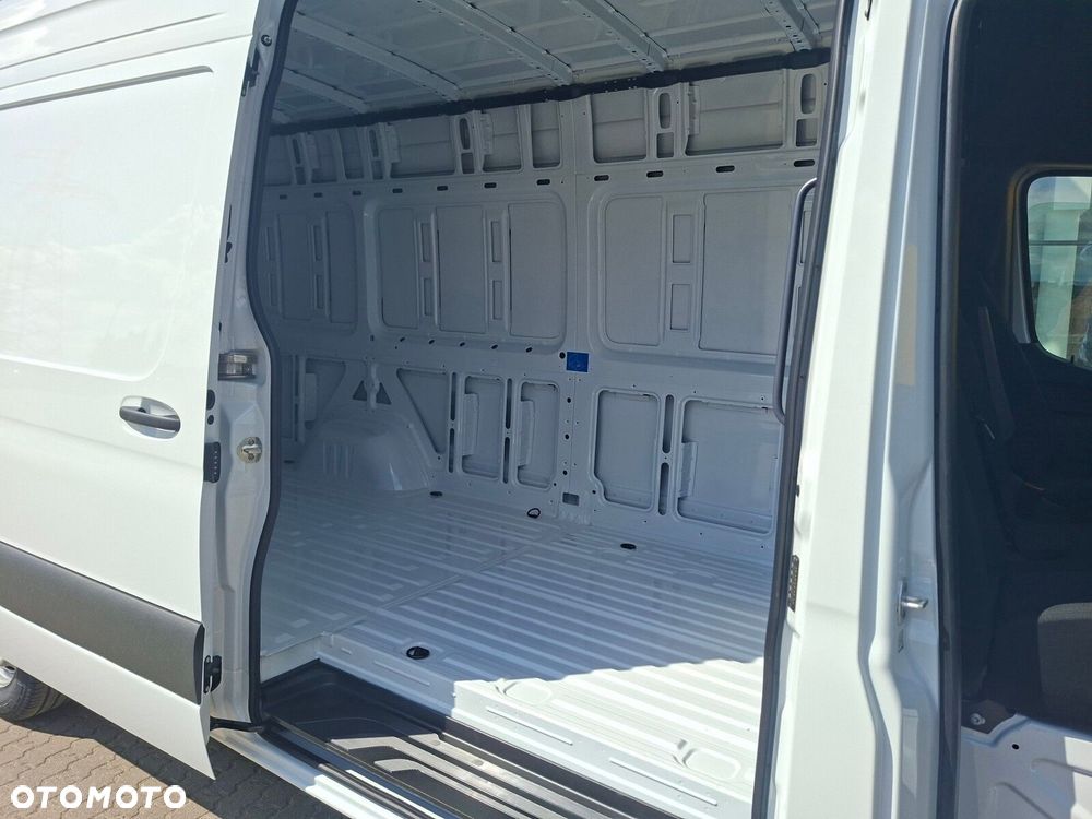 Mercedes-Benz Sprinter Sprinter - 12