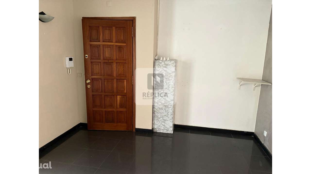 Escritório para Arrendamento na Praça da Galiza, Porto - Grande imagem: 2/8