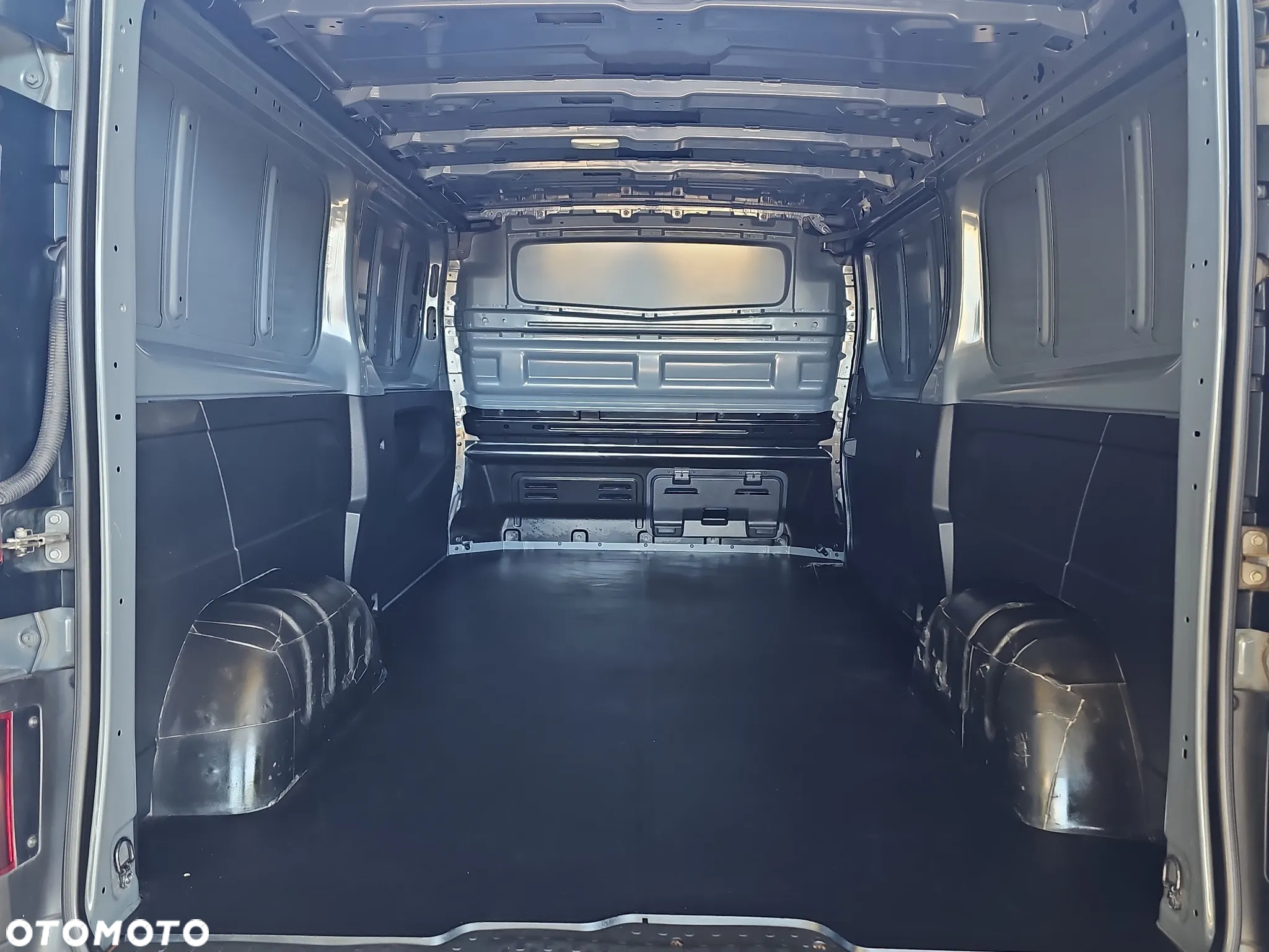 Renault Trafic - 25