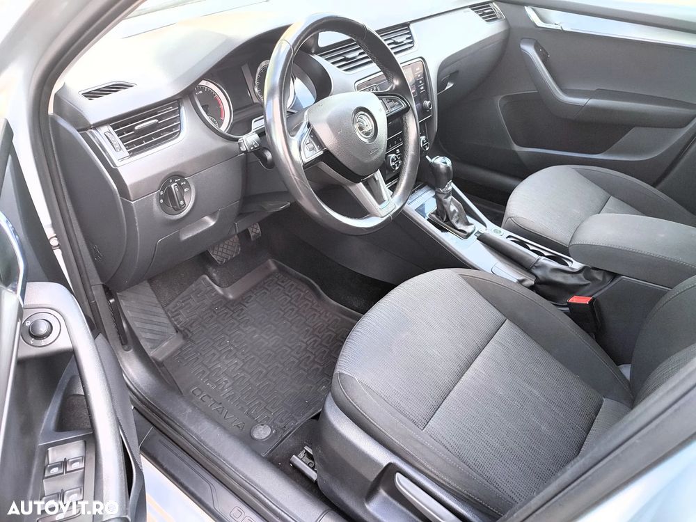 Skoda Octavia - 7