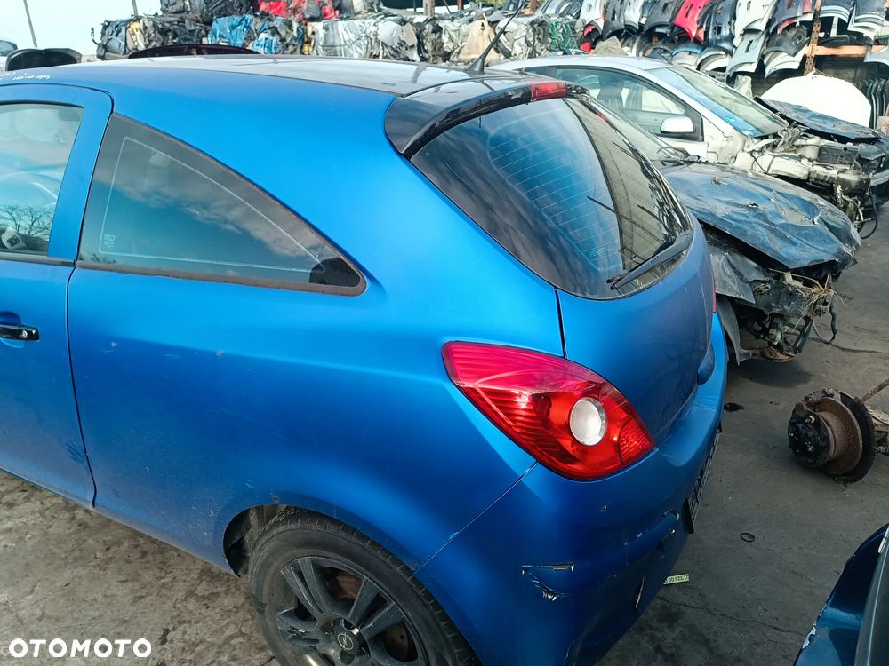 Opel corsa D z silnikiem 1.3 CDTI i skrzynią manualną - 3