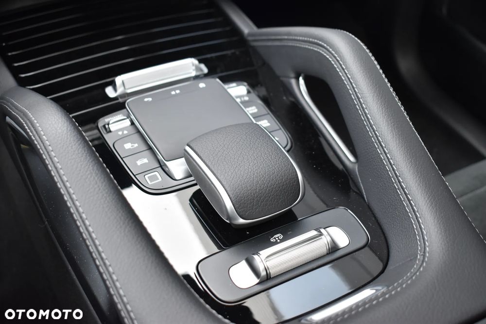 Mercedes-Benz GLE 300 d 4Matic 9G-TRONIC AMG Line Advanced Plus - 18