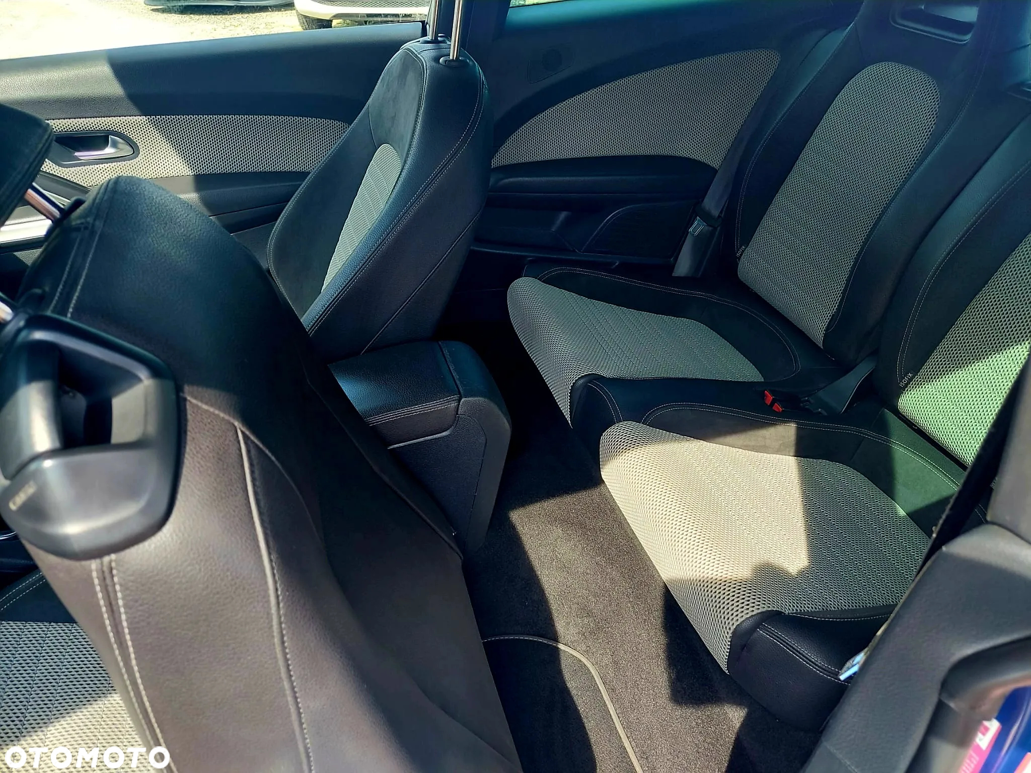 Volkswagen Scirocco 2.0 TSI - 13
