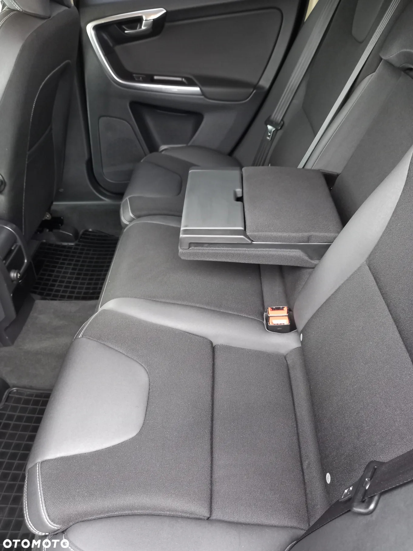 Volvo XC 60 D4 Geartronic Summum - 7