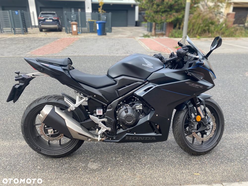 Honda CBR - 27