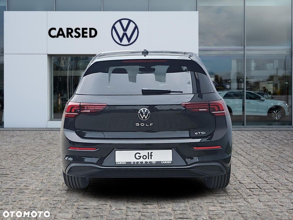 Volkswagen Golf - 11