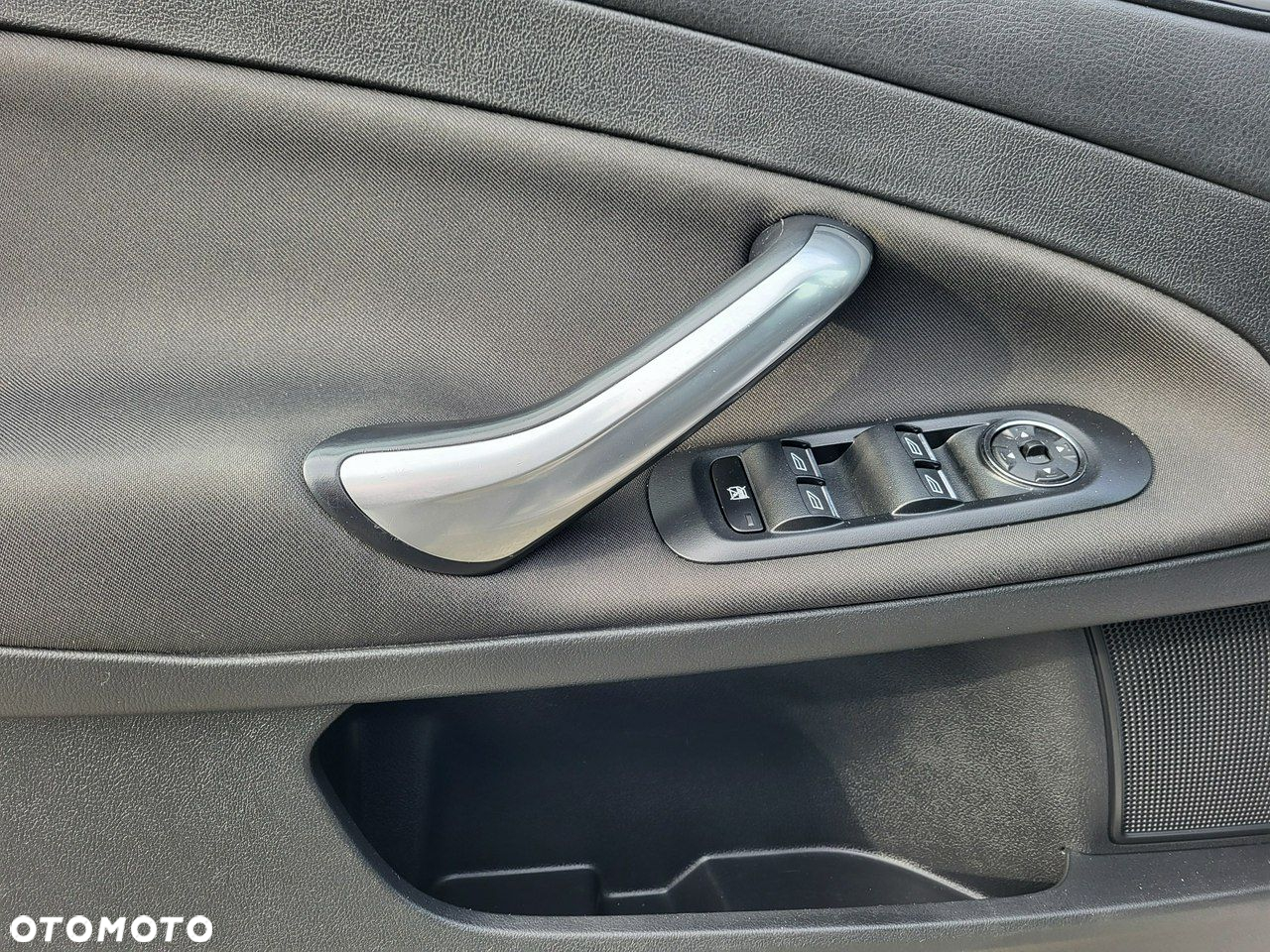 Ford Mondeo - 27