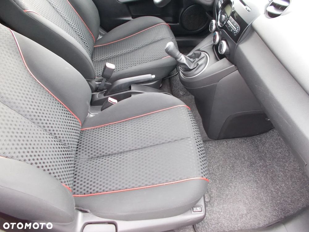 Mazda 2 1.3 MZR Active - 12