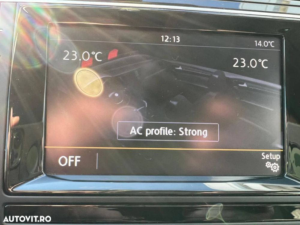 Volkswagen Golf Sportsvan 1.6 TDI DPF DSG BMT Highline - 17