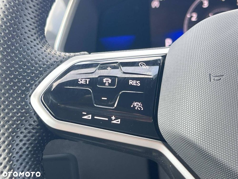 Volkswagen Tiguan - 14