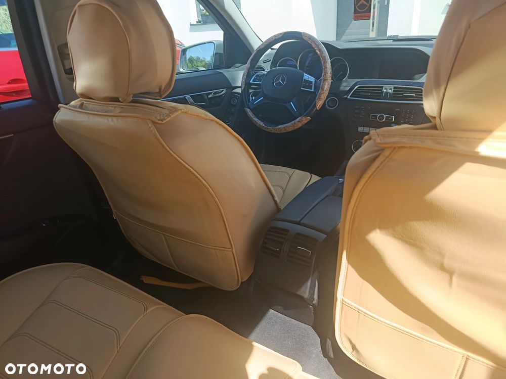 Mercedes-Benz Klasa C 220 CDI Edition - 11