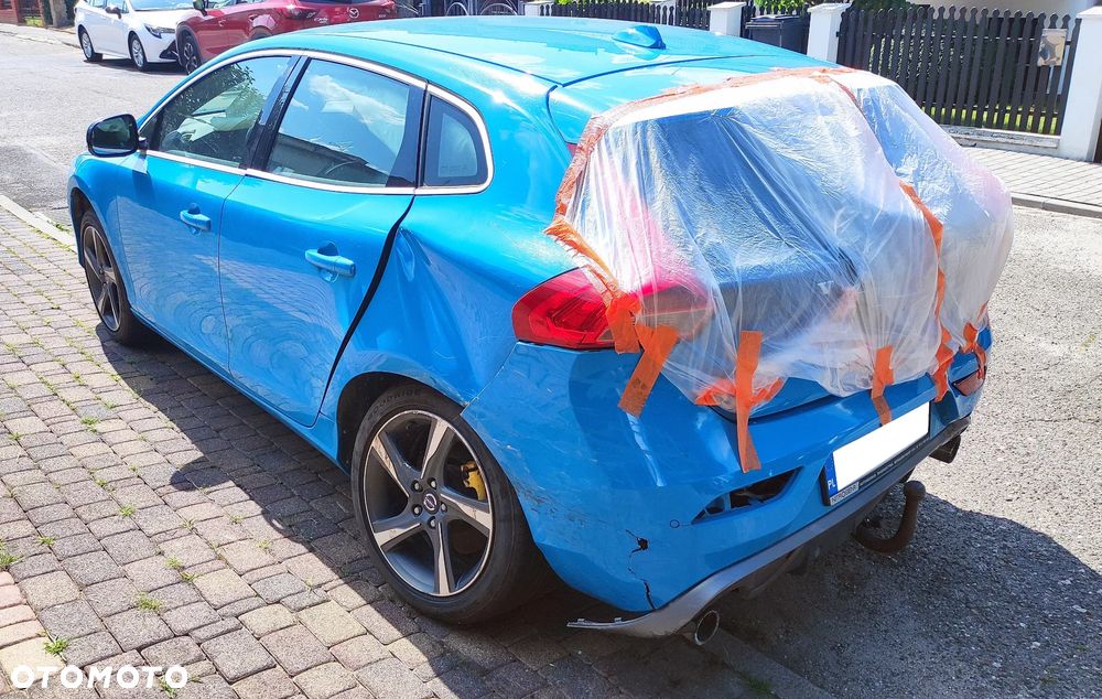 Volvo V40 D2 R-Design - 5