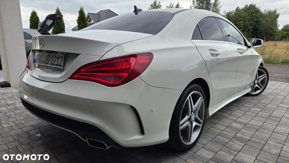 Mercedes-Benz CLA 180 7G-DCT AMG Line - 18
