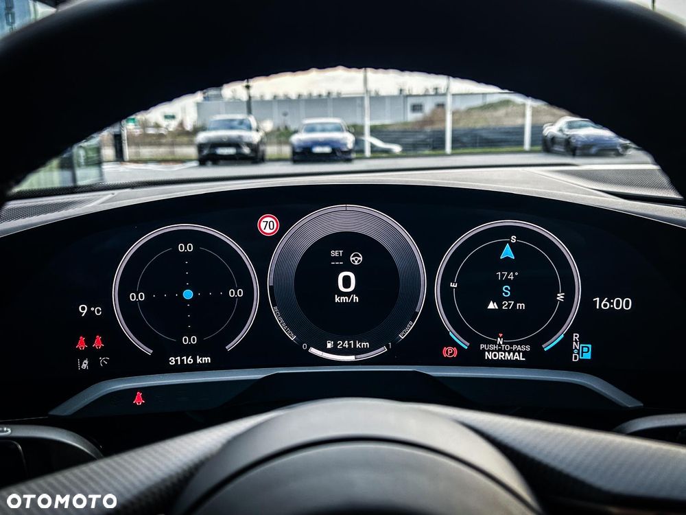 Porsche Taycan 105kWh 4S Performance Plus - 17