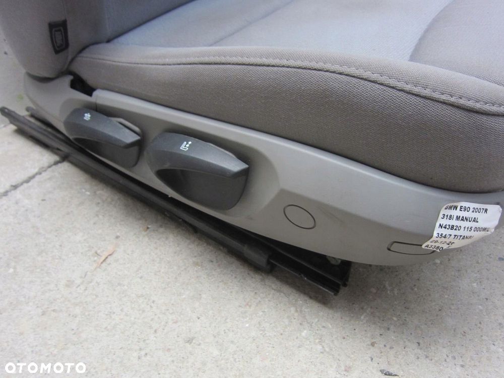 BMW 3 E90 E91 FOTEL PRAWY PASAŻERA SZARY MATERIAŁ TAPICERKA - 6