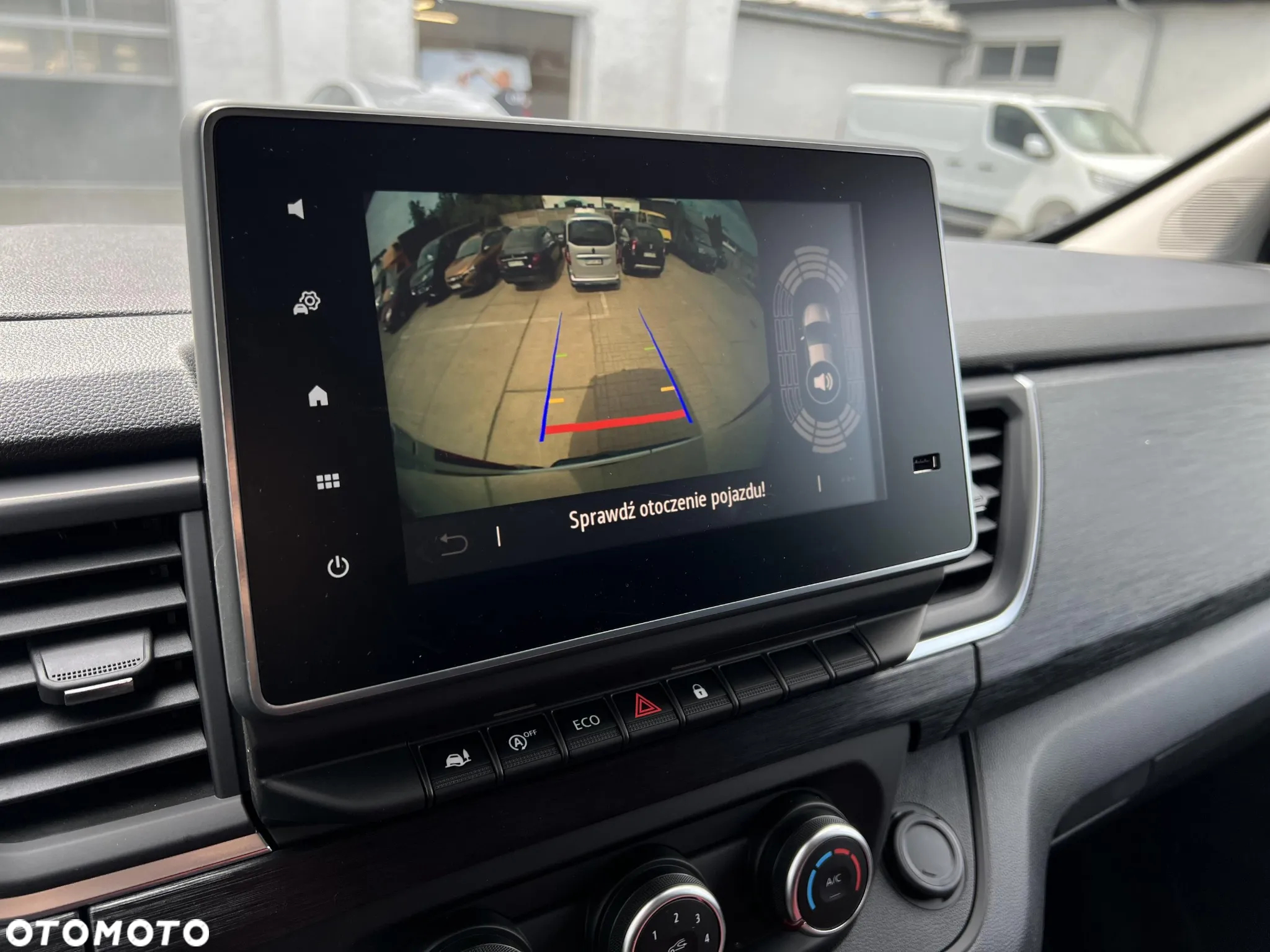 Renault Trafic - 20