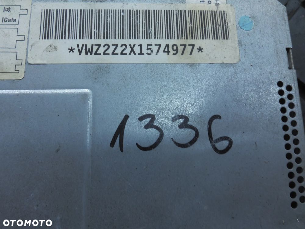 Radio Volkswagen BETA 5 V +kod Passat b5 Golf 4 T5 - 2