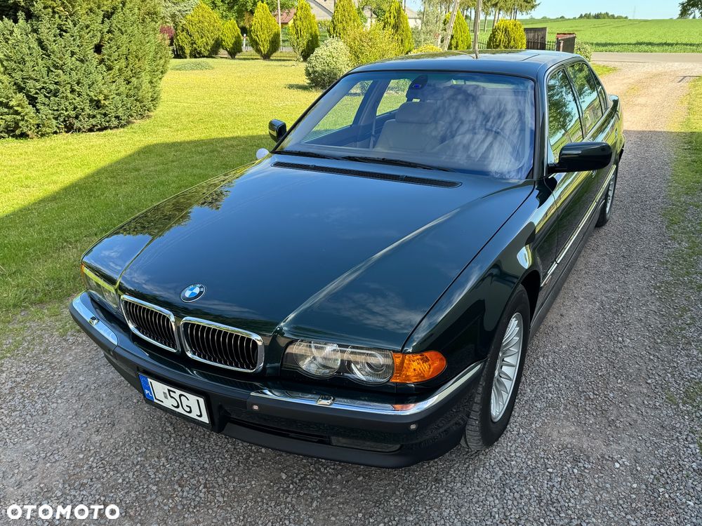 BMW Seria 7 750i - 3