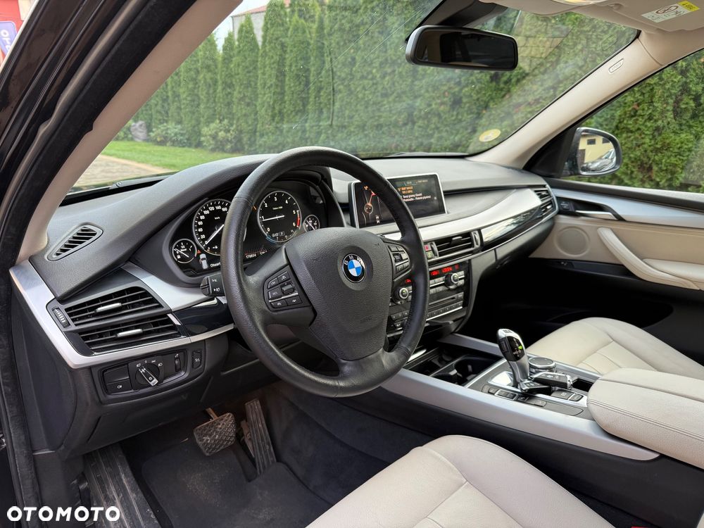 BMW X5 xDrive25d - 23