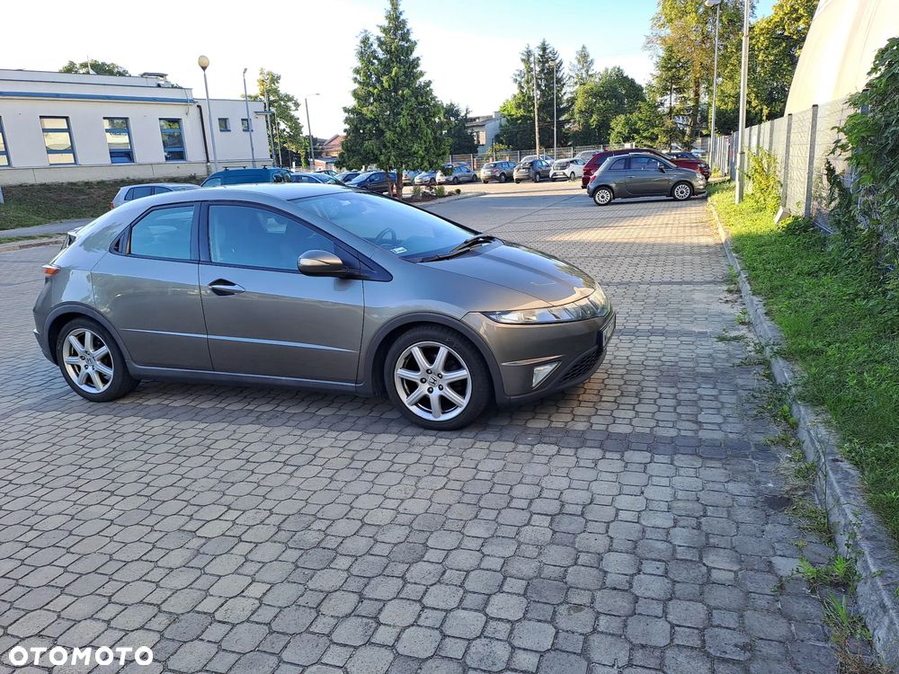 Honda Civic 2.2i-CTDi Comfort - 2