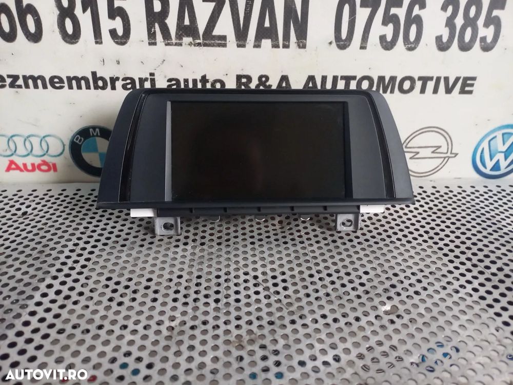 Display Radio Cd Navigatie Bmw F30 F31 Cod  Dezmembrez - Dezmembrari Arad - 2